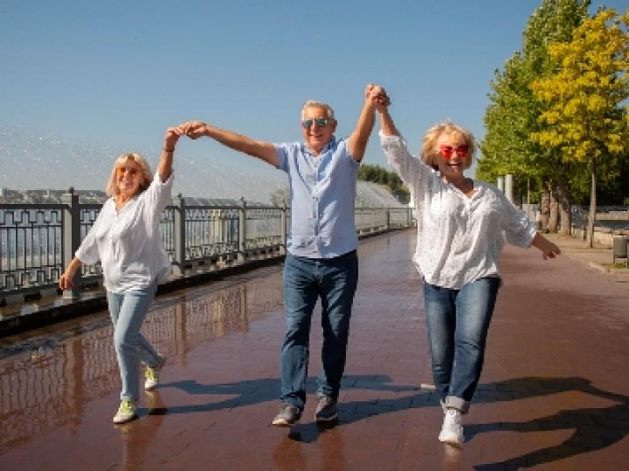 Jak lepiej radzić sobie ze stresem – techniki samoregulacji dla osób 60+